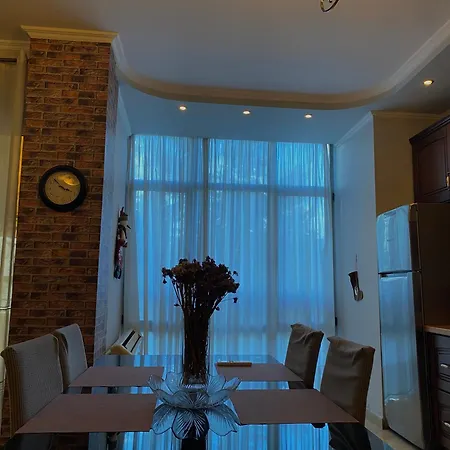Appartamento Sunny With 2 Balconies Near Center *